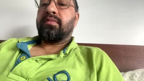 london0555 online show from 02-10-25, 08:00