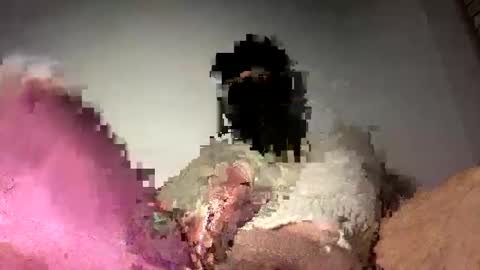 Snapshot of londonluxelad chatting on 03-28-26, 04:45 londonluxelad online show from 03-28-26, 04:45