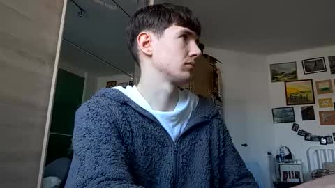 Lonely online show from 02-03-26, 12:32