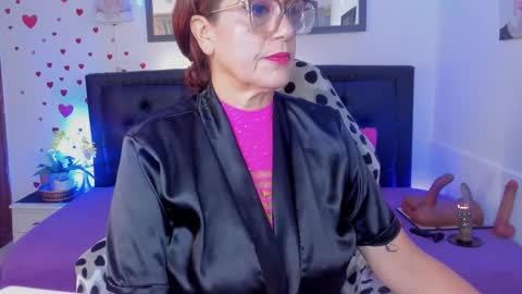 Jennifer  online show from 11-28-25, 07:05