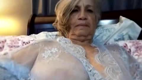 lonelylana1955 online show from 10-17-25, 01:42