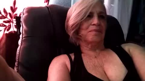 lonelylana1955 online show from 10-17-25, 04:42