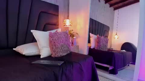 Snapshot of longina_ chatting on 06-14-26, 02:30 Longina online show from 06-14-26, 02:30