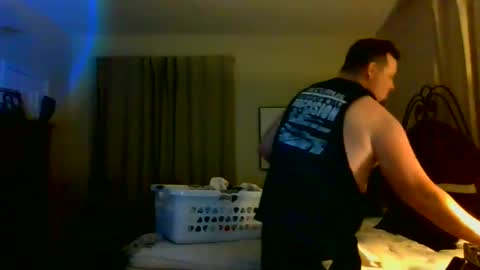 Snapshot of longlastingviking chatting on 12-14-25, 11:20 longlastingviking online show from 12-14-25, 11:20