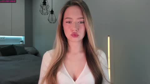 Eva online show from 11-29-25, 03:26