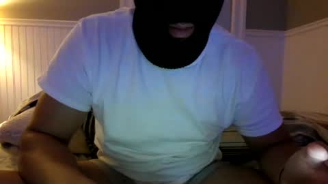 Snapshot of longtallnhandsome chatting on 10-13-25, 04:01 longtallnhandsome online show from 10-13-25, 04:01