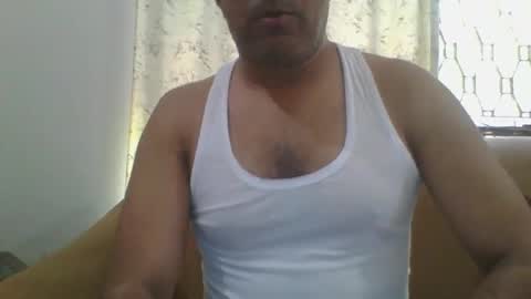 Snapshot of longthick1985 chatting on 04-12-26, 06:29 Lleida-man online show from 04-12-26, 06:29