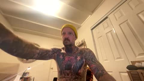 longwalksonthebeach69 online show from 03-12-26, 07:03