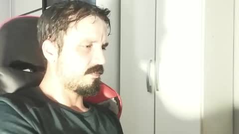 Snapshot of lookaz4010 chatting on 02-10-25, 02:16 Lucas online show from 02-10-25, 02:16