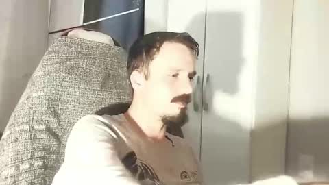 Snapshot of lookaz4010 chatting on 11-18-25, 02:54 Lucas online show from 11-18-25, 02:54