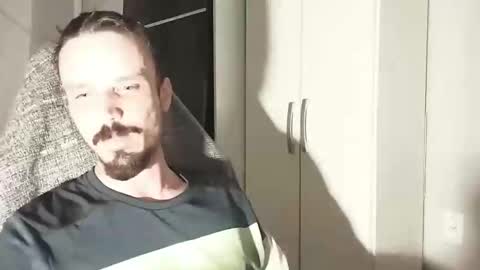 Snapshot of lookaz4010 chatting on 11-29-25, 10:24 Lucas online show from 11-29-25, 10:24