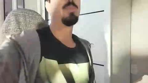 Snapshot of lookaz4010 chatting on 12-05-25, 12:58 Lucas online show from 12-05-25, 12:58