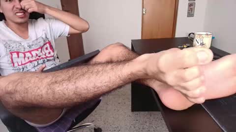 looki 16 online show from 11-11-25, 02:06