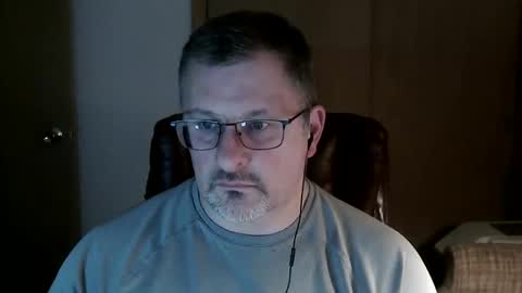 Snapshot of lookin75 chatting on 03-07-26, 03:14 lookin75 online show from 03-07-26, 03:14