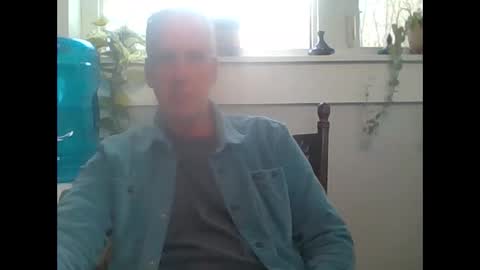 lookingforanopening online show from 12-15-25, 05:06