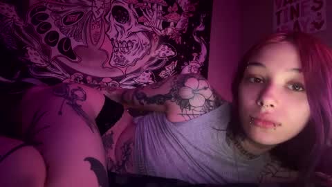 lookingforlona online show from 09-13-25, 03:45