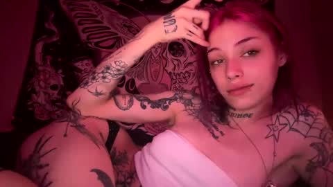 lookingforlona online show from 10-05-25, 05:44