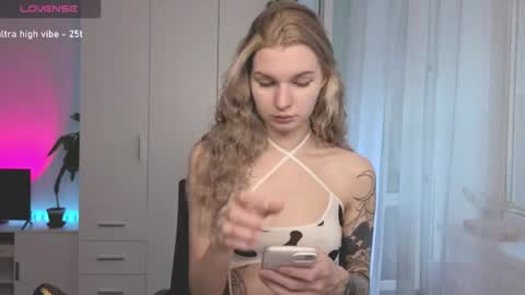 Snapshot of lookluna chatting on 06-09-26, 04:40 Luna online show from 06-09-26, 04:40