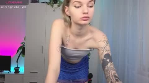 Luna online show from 07-25-26, 02:31