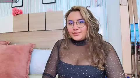 loola_rose online show from 03-12-26, 01:17