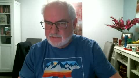 loop102 online show from 12-11-24, 04:07