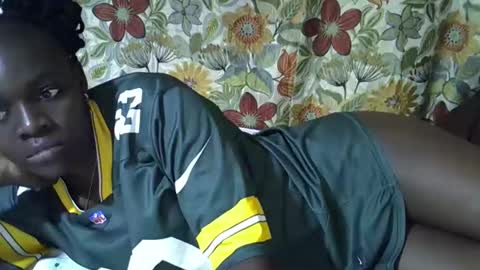 lora_amor online show from 03-12-26, 04:18