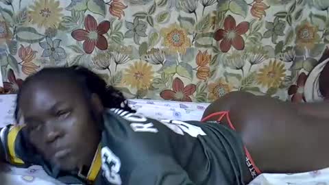 lora_amor online show from 06-05-26, 12:50