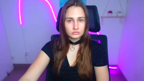 Lora online show from 02-25-26, 06:45