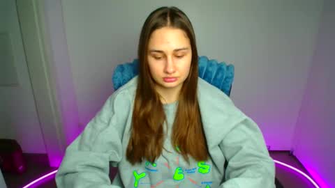 Lora online show from 02-27-26, 06:46