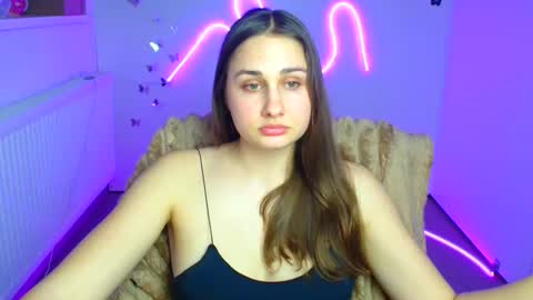 Lora online show from 03-13-26, 07:09