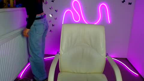 Snapshot of lora_kisses chatting on 07-06-26, 05:26 Lora online show from 07-06-26, 05:26
