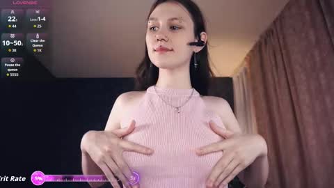 Lora online show from 09-28-25, 05:13