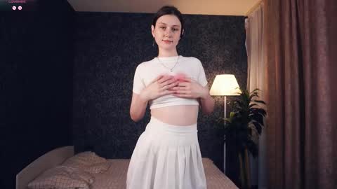 Lora online show from 11-13-25, 05:17