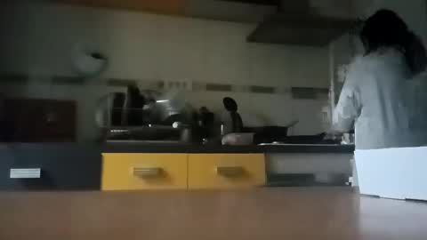 Lora online show from 12-23-24, 08:03