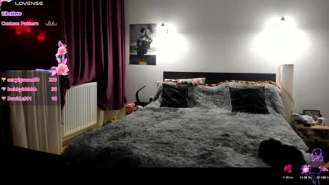 Lora online show from 12-29-24, 04:30