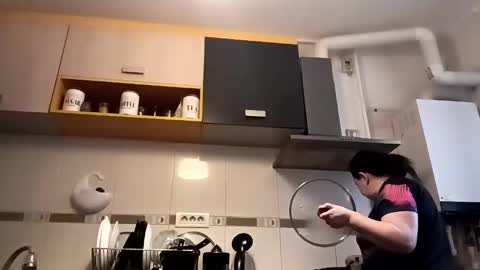 Lora online show from 01-05-25, 01:58