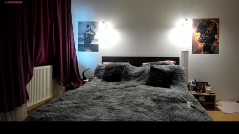 Lora online show from 01-15-25, 09:24