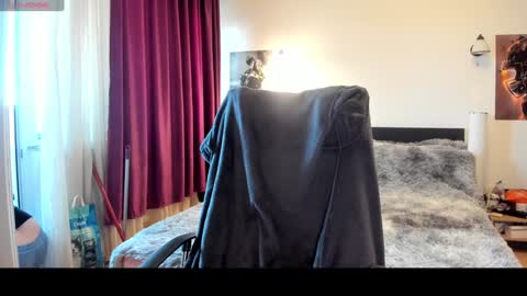 Lora online show from 01-29-25, 11:51