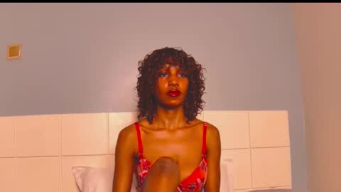 Snapshot of loraforreal chatting on 11-02-25, 02:58 Blackcat online show from 11-02-25, 02:58