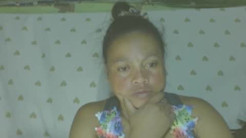 Snapshot of lorahvane chatting on 05-06-26, 12:10 LorahVane online show from 05-06-26, 12:10