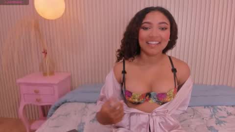 Snapshot of loraine_rios chatting on 01-09-26, 04:04 Loraine Rios online show from 01-09-26, 04:04