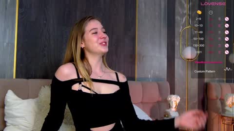 Loraine online show from 12-10-24, 10:37