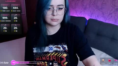 Snapshot of loramoonnn chatting on 12-10-24, 02:27 Lora online show from 12-10-24, 02:27