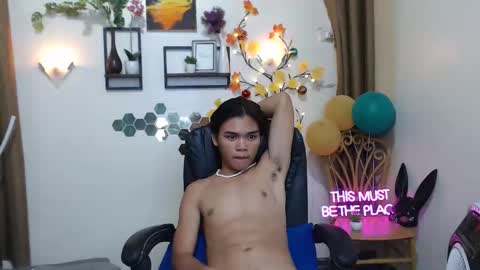 Snapshot of lord_hotasian chatting on 11-28-25, 08:55 lord_hotasian online show from 11-28-25, 08:55