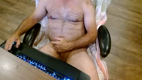 Snapshot of lord_rasken chatting on 07-22-26, 01:41 Lord King online show from 07-22-26, 01:41