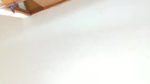Snapshot of loreaniss chatting on 06-25-26, 12:43 loreanis online show from 06-25-26, 12:43