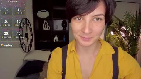 Loren online show from 10-28-25, 02:42