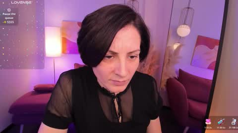 Loren online show from 02-20-26, 01:55