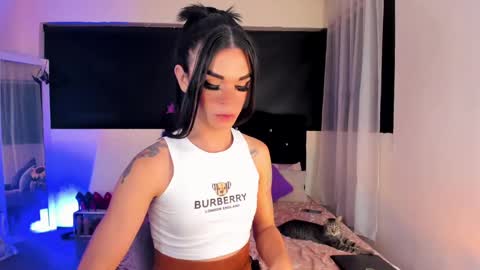 Snapshot of lorena_capelli_ chatting on 02-01-25, 06:10 lesly lorena online show from 02-01-25, 06:10