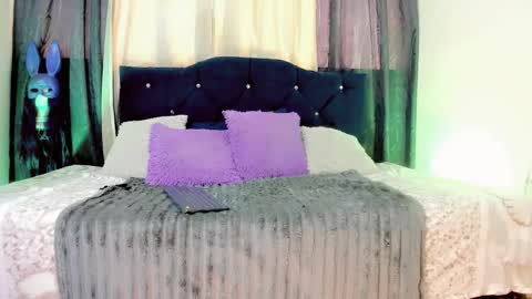 lesly lorena online show from 04-01-26, 07:22